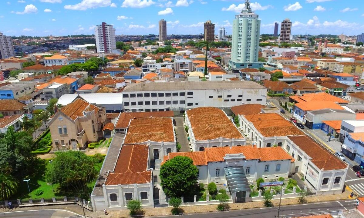 Sala comercial particular para alugar em Franca – SP melhores oportunidades Sala comercial para alugar em Franca SP particular localização