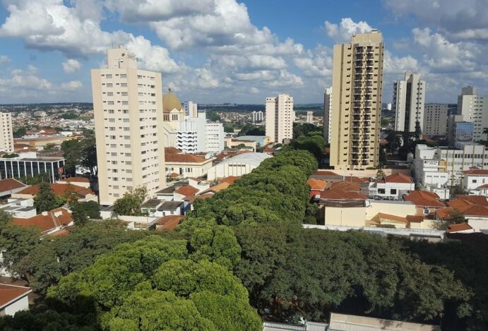 Valor de compra de sala comercial em Araraquara