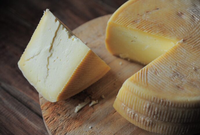 Derretendo Queijos e Corações na Noite da Pizza do Resort!