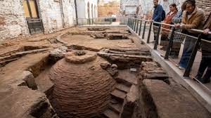 Maravilhas Subterrâneas e Relíquias Arquitetônicas: Mergulhando na Cultura Argentina