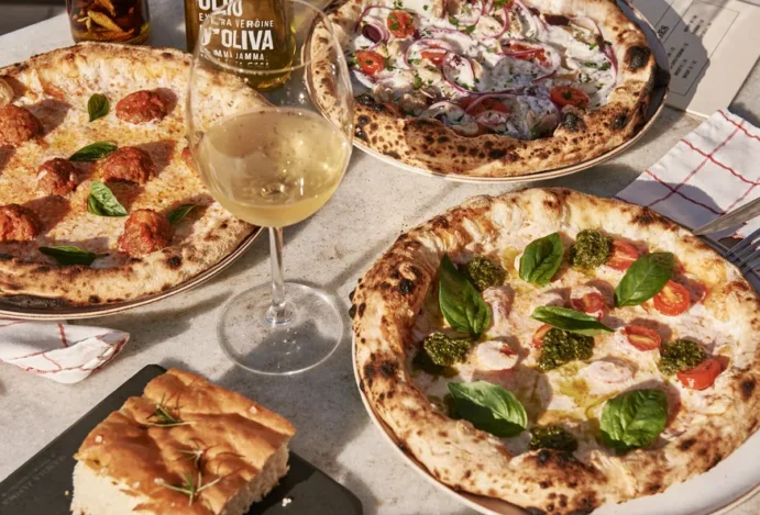 Pizzaria Exclusiva no Vilage Inn: Onde Cada Fatia é Uma Festa!