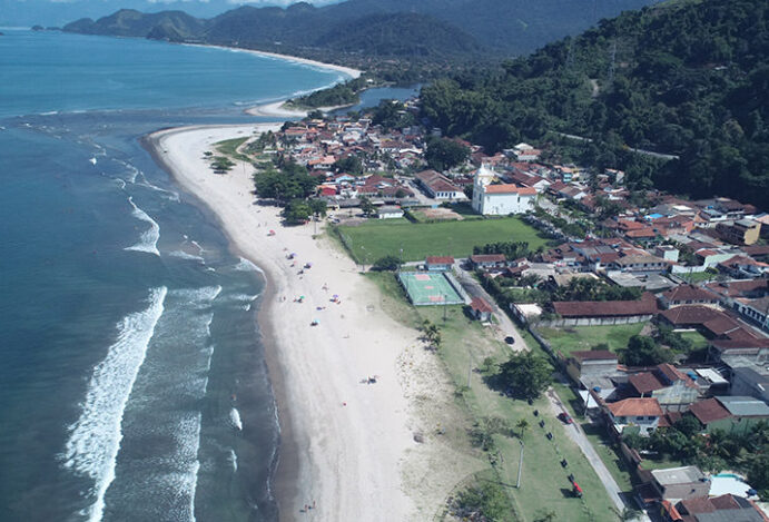 Descubra a Praia de Mambucaba: Um Refúgio Natural em Angra dos Reis