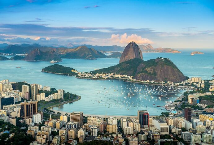 Um Mar de Sons e Sorrisos: O Festival Clássicos do Brasil Está Chegando!