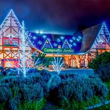 Campos do Jordão para amantes de fotografia noturna: capturando a cidade sob as estrelas