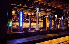  New York Pub: onde o vinho e o inverno fazem o brinde perfeito em Poços de Caldas!