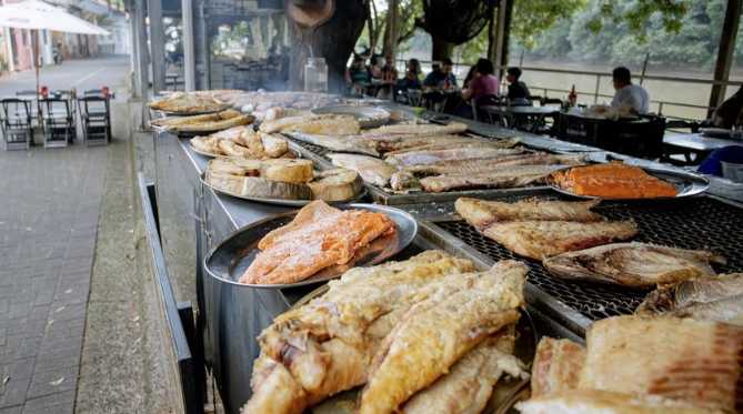 Peixe no Tambor e Tradições Gastronômicas: Sabores Únicos que só Piracicaba Oferece